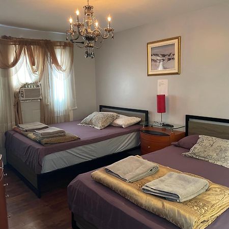 Self Service Small Breakfast, 2 Double Beds Private Room 蒙特利尔 外观 照片